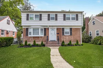 33 Grant Street, Hempstead, NY 11550 - Photo 1