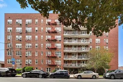 679 Warburton Avenue #8P, Yonkers, NY 10701 - Photo 1