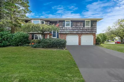 6 Stuyvesant Road, Oakdale, NY 11769 - Photo 1