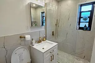 20-19 Utopia Pkwy, Whitestone, NY 11357 - Photo 13
