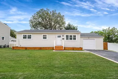 120 Manhattan Avenue, West Babylon, NY 11704 - Photo 1