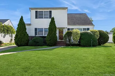2846 Walter Road, Wantagh, NY 11793 - Photo 1