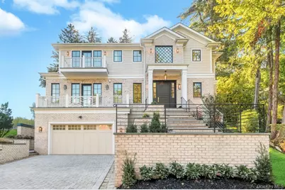 112 Chapel Road, Manhasset, NY 11030 - Photo 1