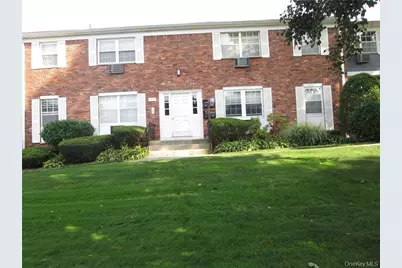53 Doxbury Lane, Suffern, NY 10901 - Photo 1
