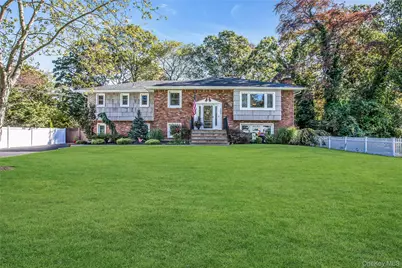 105 Edgewood Ave, Oakdale, NY 11769 - Photo 1