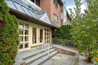 300 Livingston Avenue #2D, Mamaroneck, NY 10543 - Photo 1