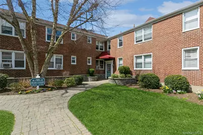 10 Bryant Crescent #2L, White Plains, NY 10605 - Photo 1
