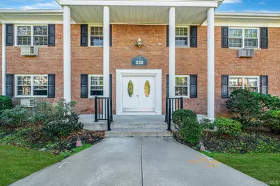 330 Lakeland Avenue #2H, Sayville, NY 11782 - Photo 1