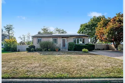 14 Campbell Street, Amityville, NY 11701 - Photo 1