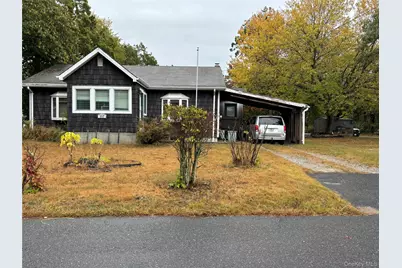 157 Pleasure Avenue, Ronkonkoma, NY 11779 - Photo 1