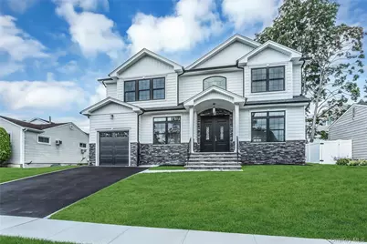 22 Cheshire Avenue, Syosset, NY 11791 - Photo 1