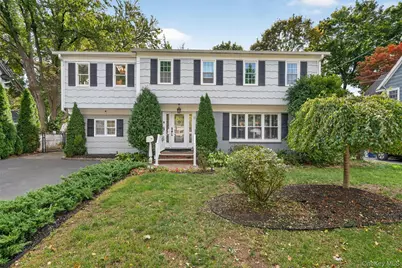 11 Lexington Avenue, Suffern, NY 10901 - Photo 1