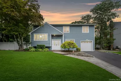 8 Lois Lane, Old Bethpage, NY 11804 - Photo 1