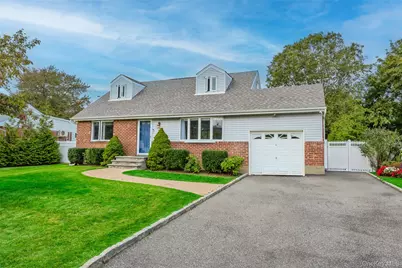 8 Ellsworth Place, East Northport, NY 11731 - Photo 1