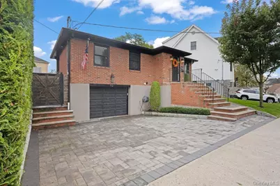 93 Beacon Avenue, New York, NY 10306 - Photo 1