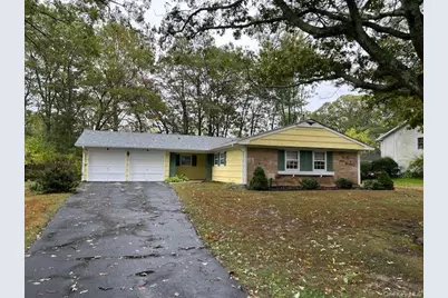 11 Westmoylan Lane, Coram, NY 11727 - Photo 1