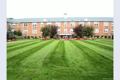 75 Noble Street #126, Lynbrook, NY 11563 - Photo 1