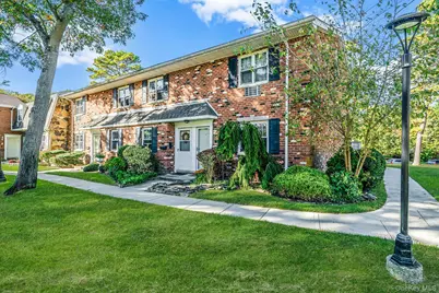 14 Glen Hollow Drive #E 1, Holtsville, NY 11742 - Photo 1