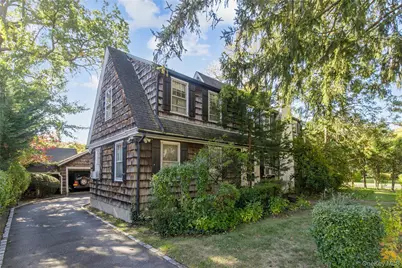 26 Vista Hill Road, Great Neck, NY 11021 - Photo 1