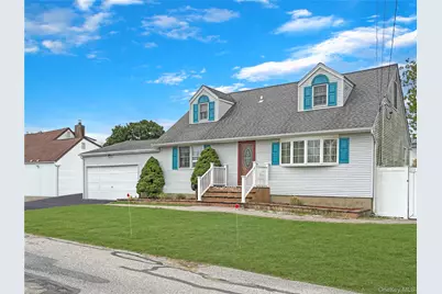 573 S 5th Street, Lindenhurst, NY 11757 - Photo 1