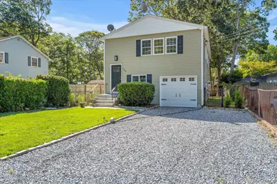 194 Moriches Avenue, Mastic, NY 11950 - Photo 1