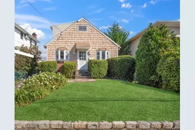 24 Hickory Road, Port Washington, NY 11050 - Photo 1