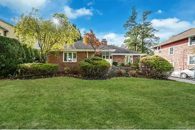 32 Fairview Avenue, Port Washington, NY 11050 - Photo 1
