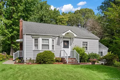 39 Lewis Court, Huntington Station, NY 11746 - Photo 1