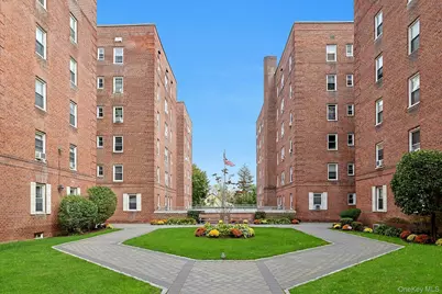 60 Locust Avenue #A207, New Rochelle, NY 10801 - Photo 1