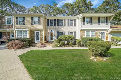 11 Bartlett Commons, Yaphank, NY 11980 - Photo 1