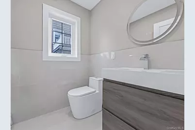 111 Celler Avenue, New Hyde Park, NY 11040 - Photo 7