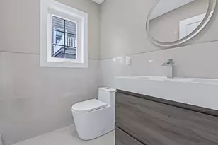 111 Celler Ave, New Hyde Park, NY 11040 - Photo 7