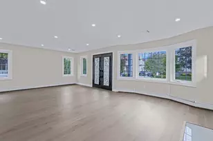 111 Celler Ave, New Hyde Park, NY 11040 - Photo 5