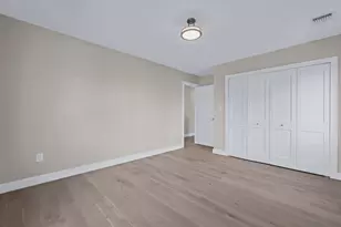 111 Celler Ave, New Hyde Park, NY 11040 - Photo 19