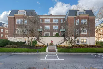 7 Chateaux Circle #7H, Scarsdale, NY 10583 - Photo 1