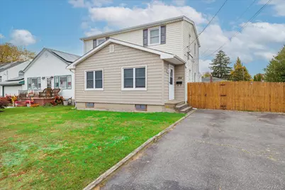 184 Dallas Street, Lindenhurst, NY 11757 - Photo 1