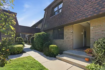 313 Mariners Way, Copiague, NY 11726 - Photo 1