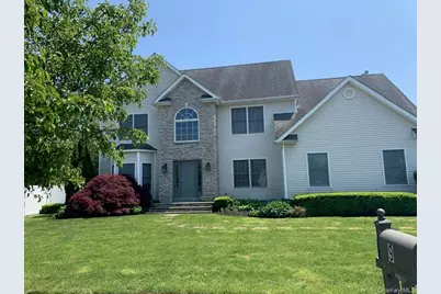 9 Nursery Court, Huntington, NY 11743 - Photo 1