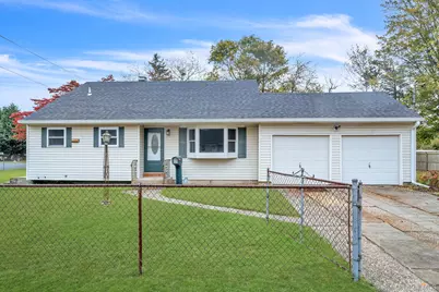 441 Macdonald Avenue, Bellport, NY 11713 - Photo 1