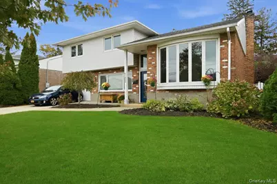1800 Carlisle Place, Merrick, NY 11566 - Photo 1