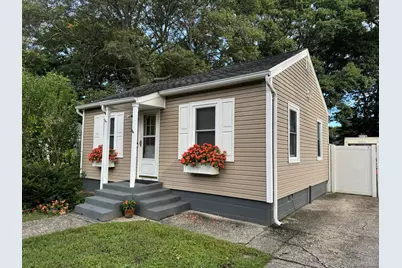 5457 Expressway Drive N, Holtsville, NY 11742 - Photo 1