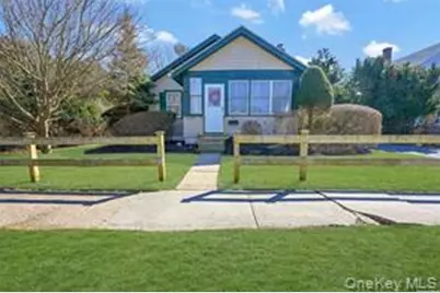 35 Washington Avenue, Greenport, NY 11944 - Photo 1