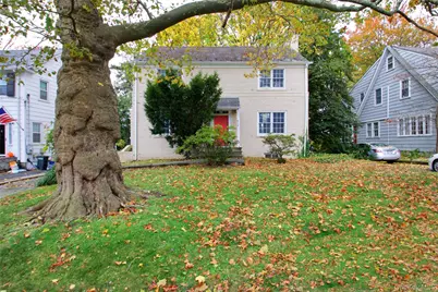 414 Hunt Lane, Manhasset, NY 11030 - Photo 1