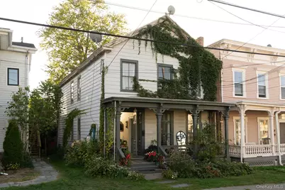 541 Washington Street, Hudson, NY 12534 - Photo 1