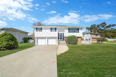 265 Kellum Street, West Babylon, NY 11704 - Photo 1