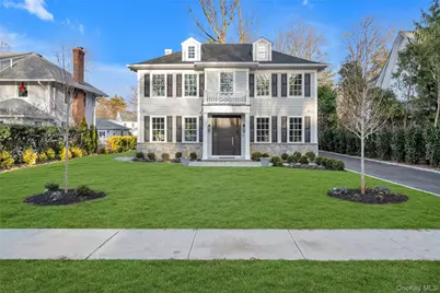 88 Plandome Court, Manhasset, NY 11030 - Photo 1