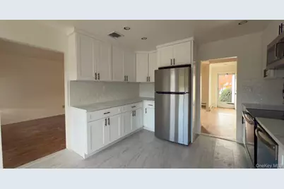 16 Middle Lane, Jericho, NY 11753 - Photo 3