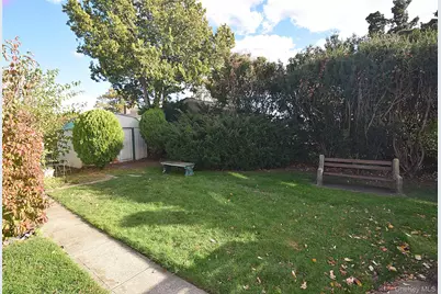 3041 Eastern Parkway, Baldwin, NY 11510 - Photo 27