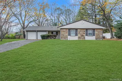 4 Hillsdale Lane, Coram, NY 11727 - Photo 1
