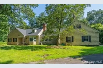 19 E Gate Road, Lloyd Harbor, NY 11743 - Photo 1